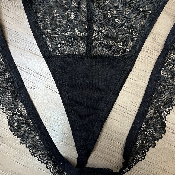 AERIE LACE THONG LARGE NEW BLACK - Picture 9 of 11